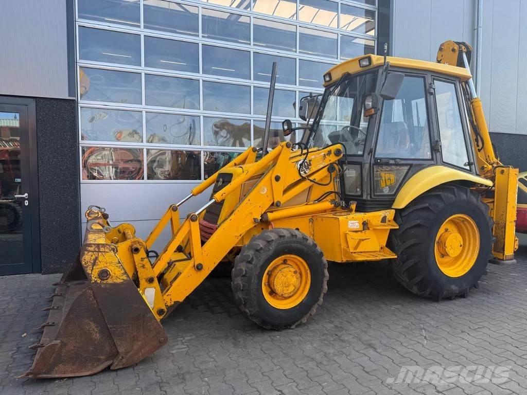JCB 3CX-4 Ekskavatori-iekrāvēji
