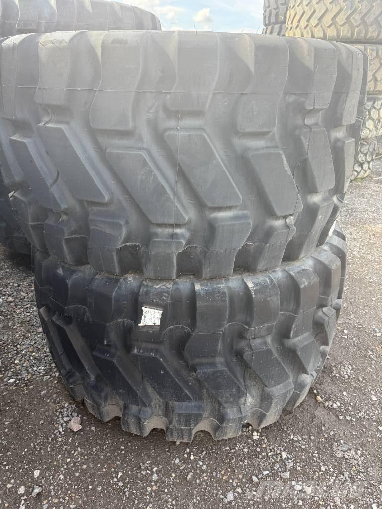Goodyear 750/65R25 Riepas, riteņi un diski