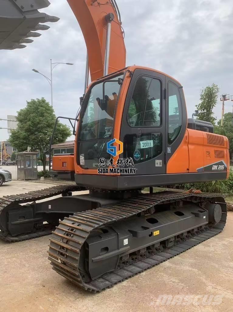 Develon DX 215 Vidēja lieluma ekskavatori 7 t - 12 t