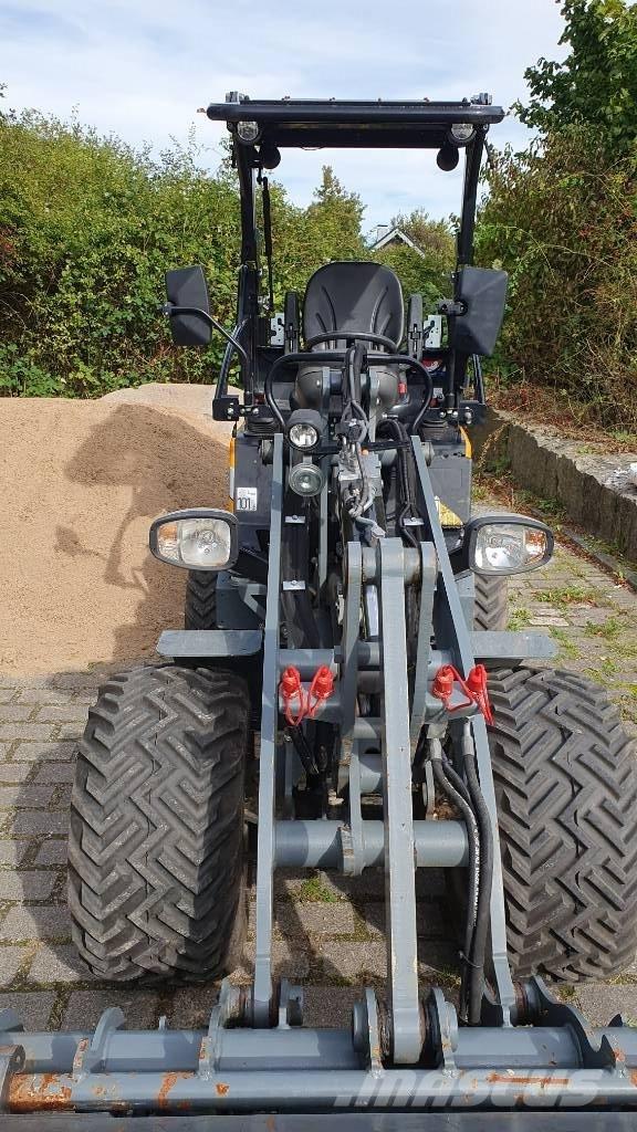 GiANT G 2300 X-tra Iekrāvēji uz riteņiem