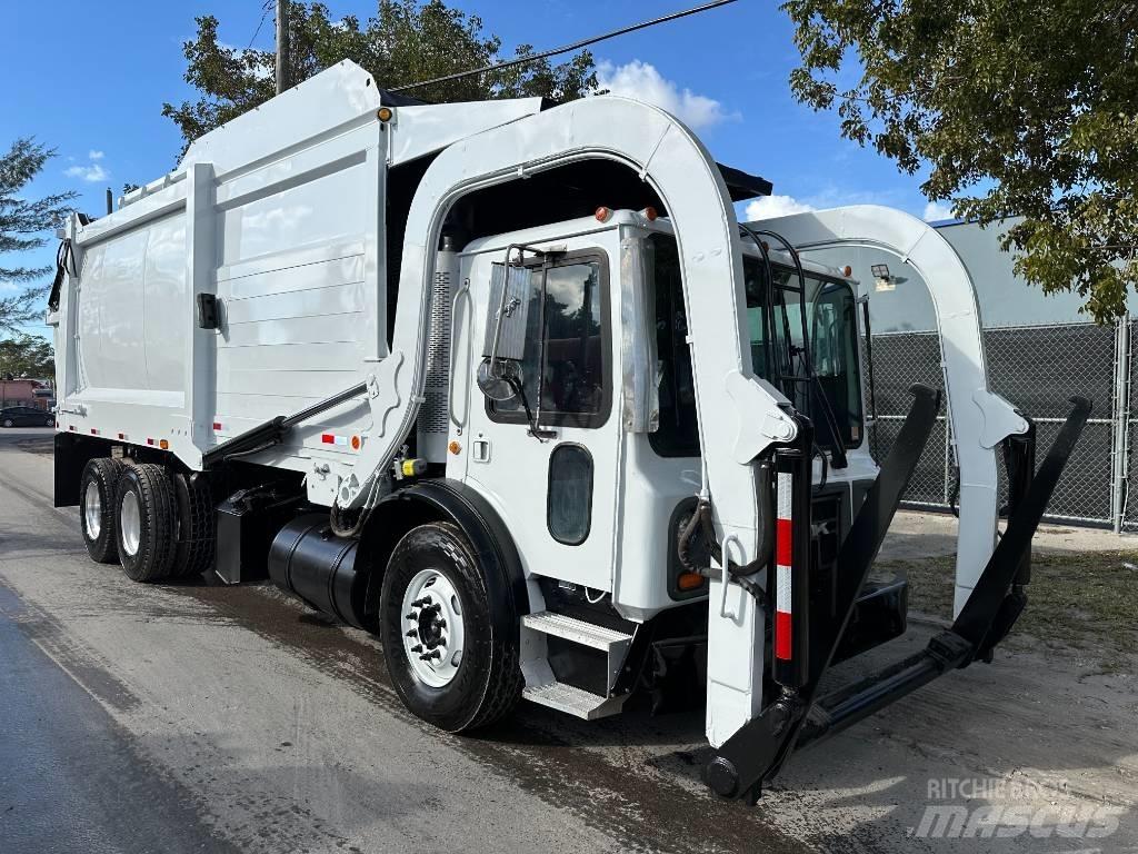 Mack MRU 613 Atkritumu izvešanas transports