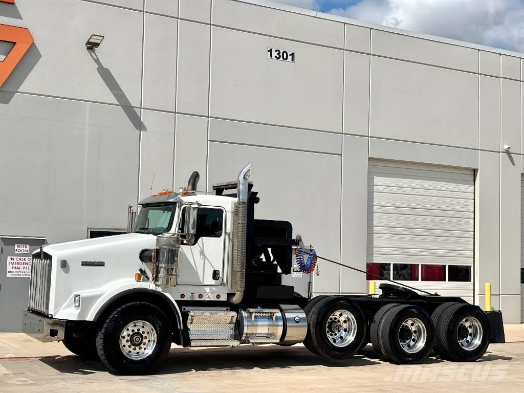 Kenworth T 800 Evakuators ar manipulatoru