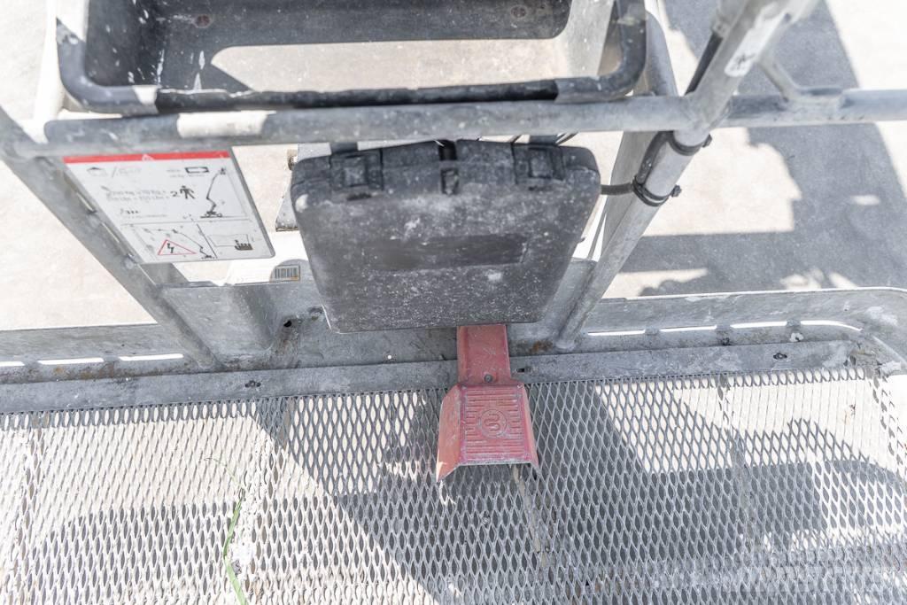 Manitou 180 ATJ Strēles pacēlāji