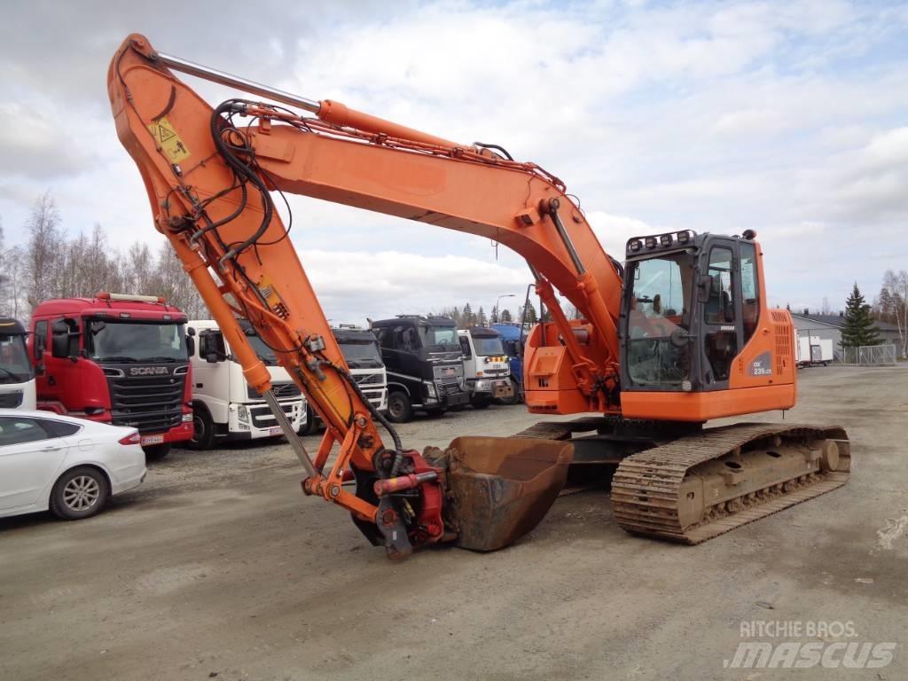 Doosan 235 LCR Kāpurķēžu ekskavatori