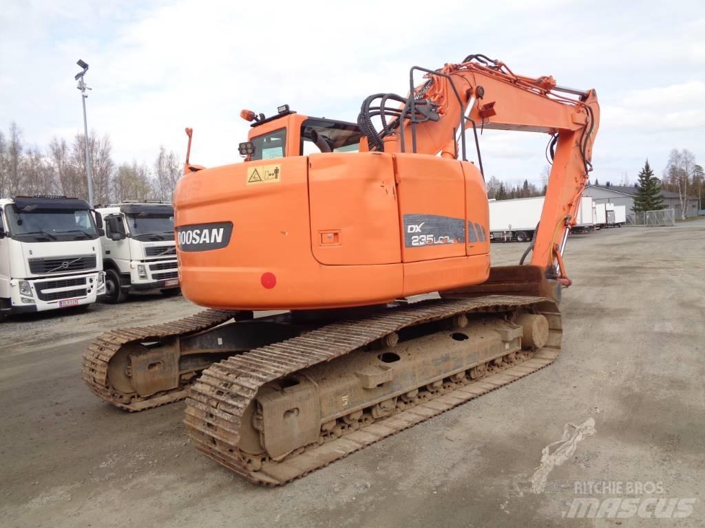 Doosan 235 LCR Kāpurķēžu ekskavatori
