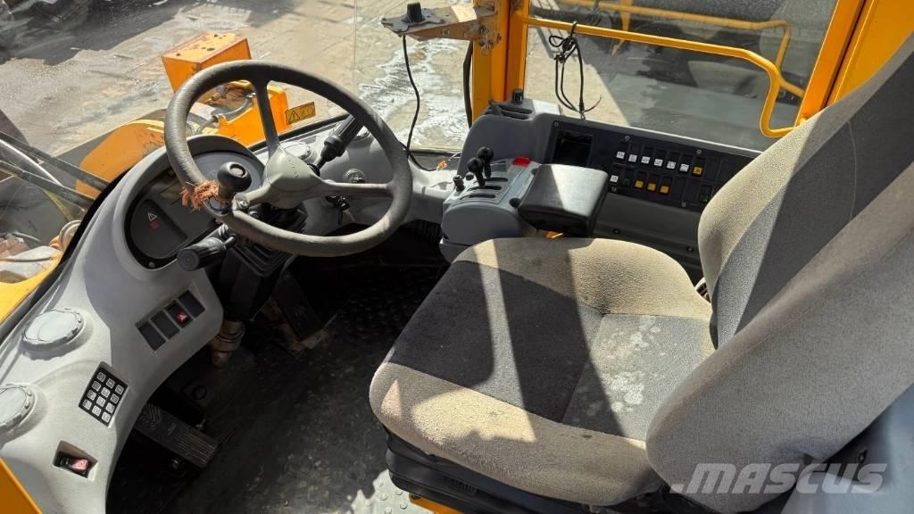 Volvo L 180 E Iekrāvēji uz riteņiem