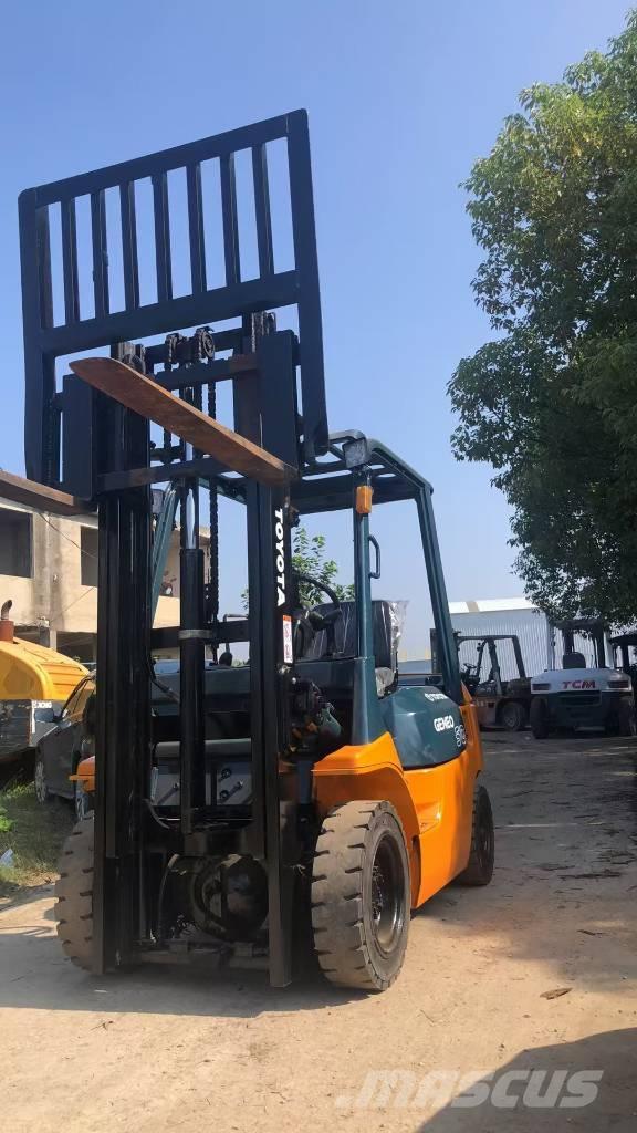 Toyota FD 50 Tehnika ar dīzeļa dzinēju