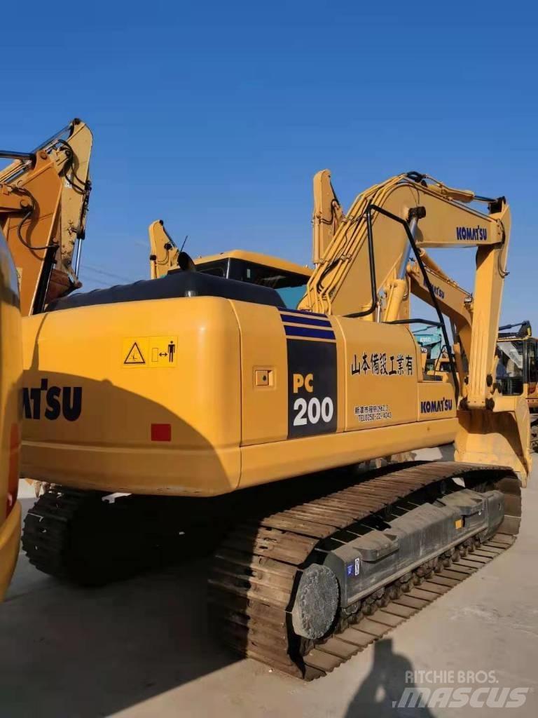 Komatsu PC 200-7 Kāpurķēžu ekskavatori