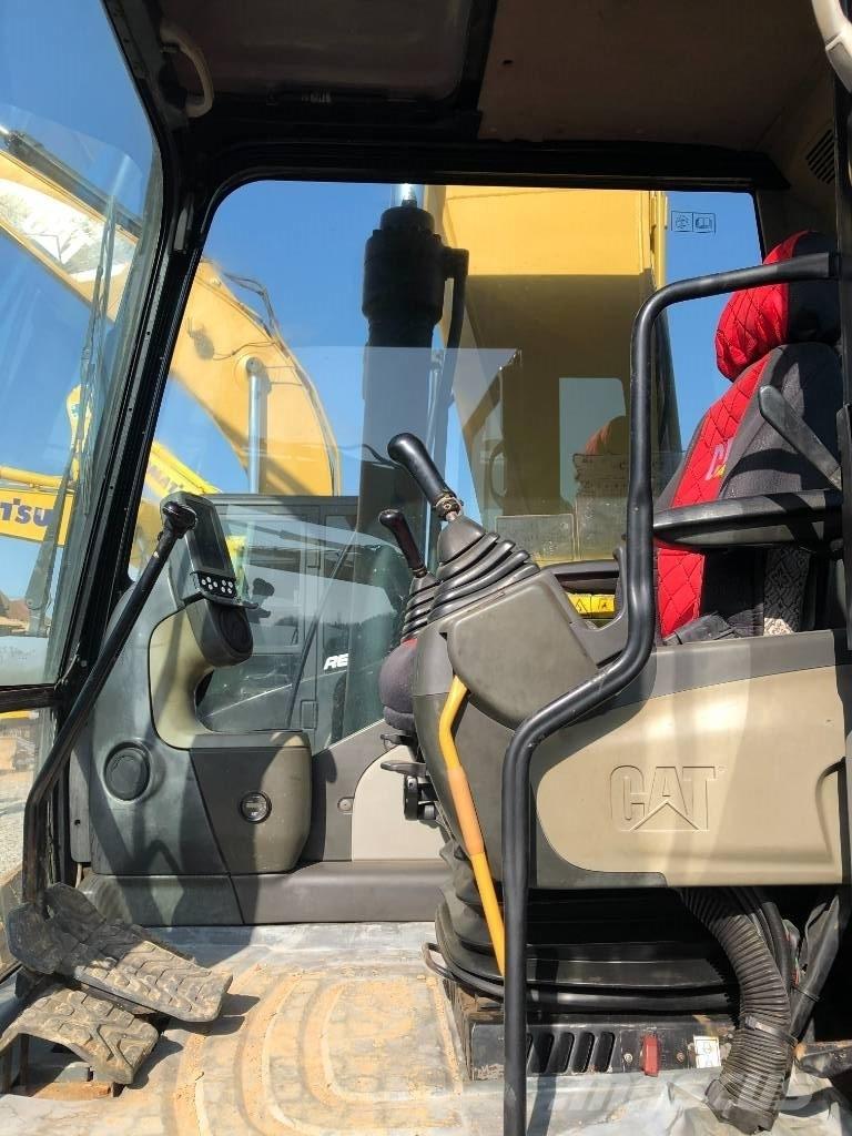 CAT 320 D Kāpurķēžu ekskavatori