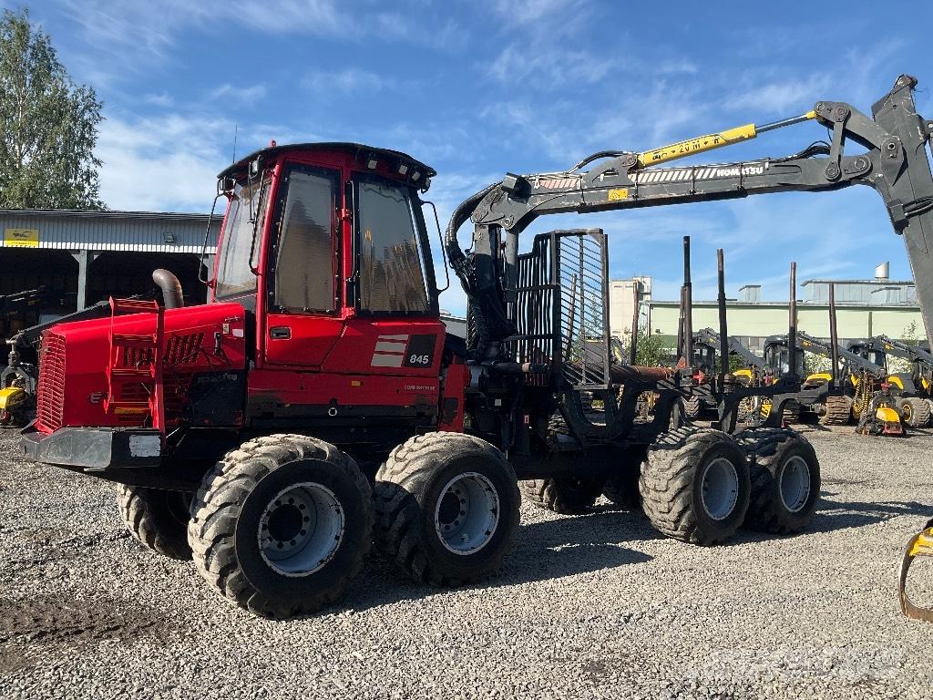 Komatsu 845 Forvarderi