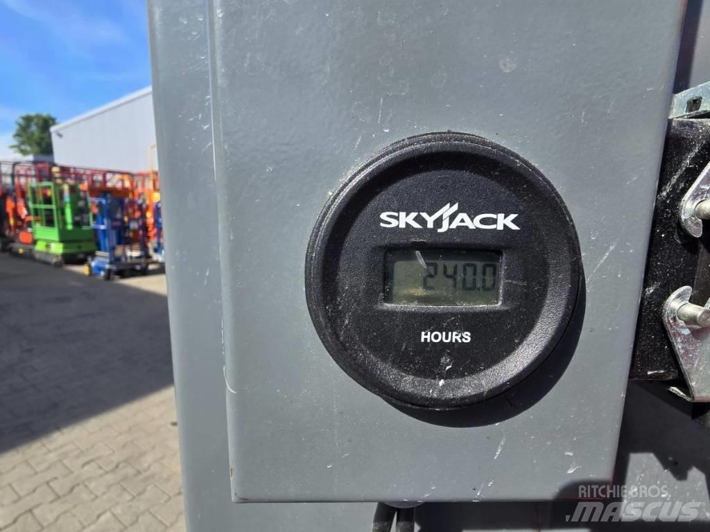 SkyJack SJ 16 Vertikālie pacēlāji