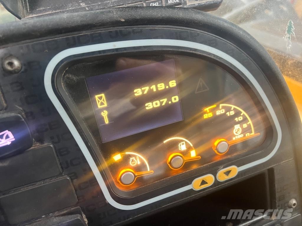 JCB 535-140 Teleskopiskie manipulatori