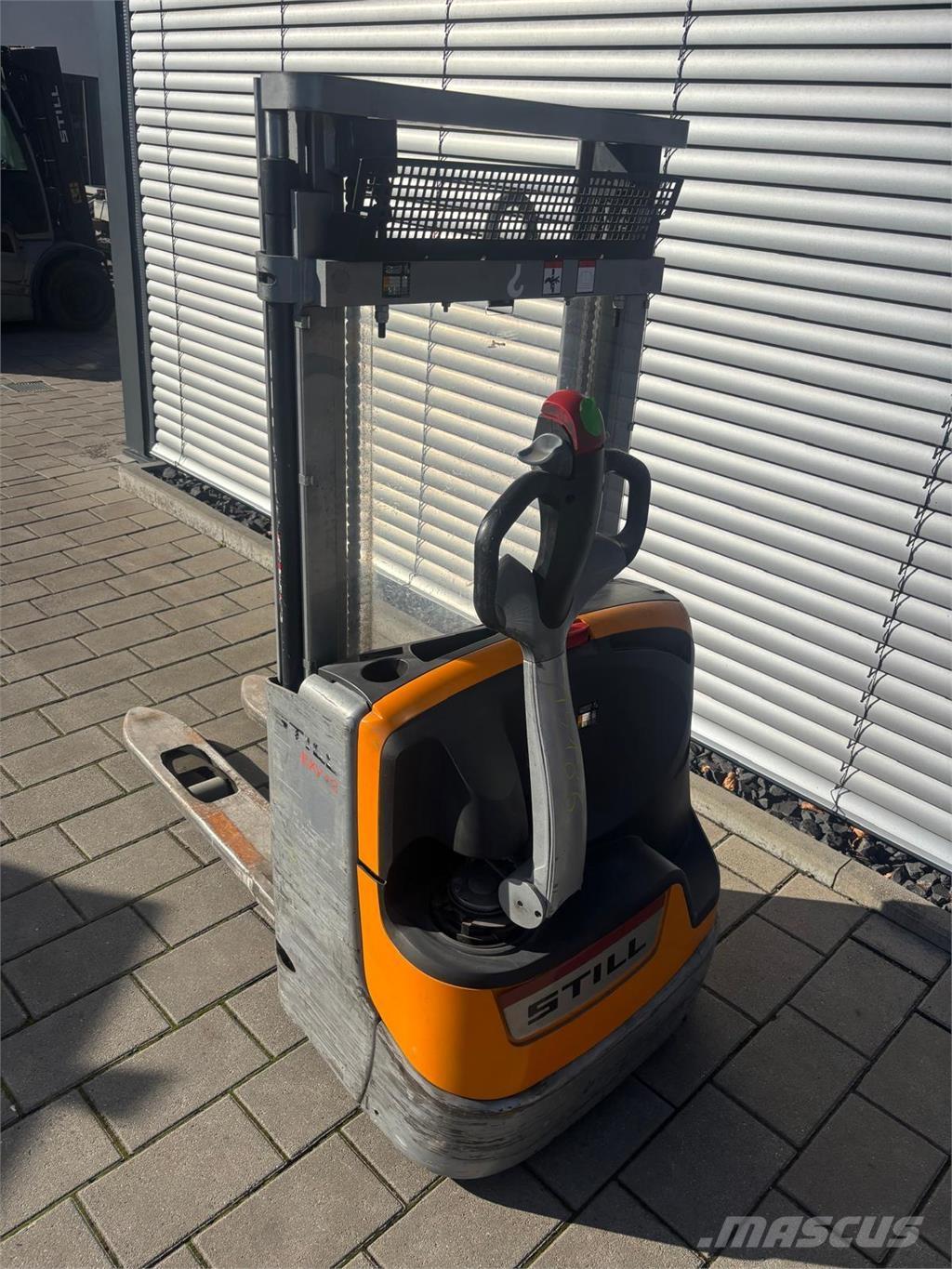 Still EXV12 Pašgājēji krautnētāji