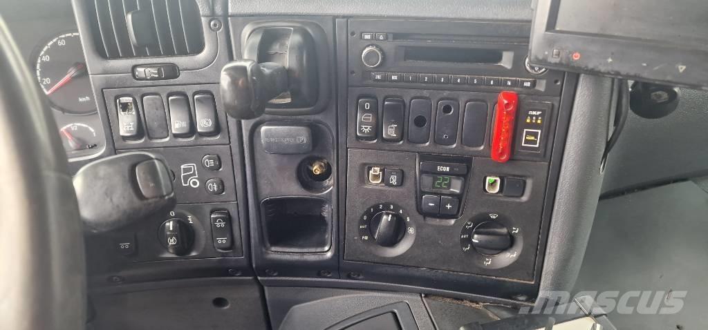 Scania P360 Atkritumu izvešanas transports