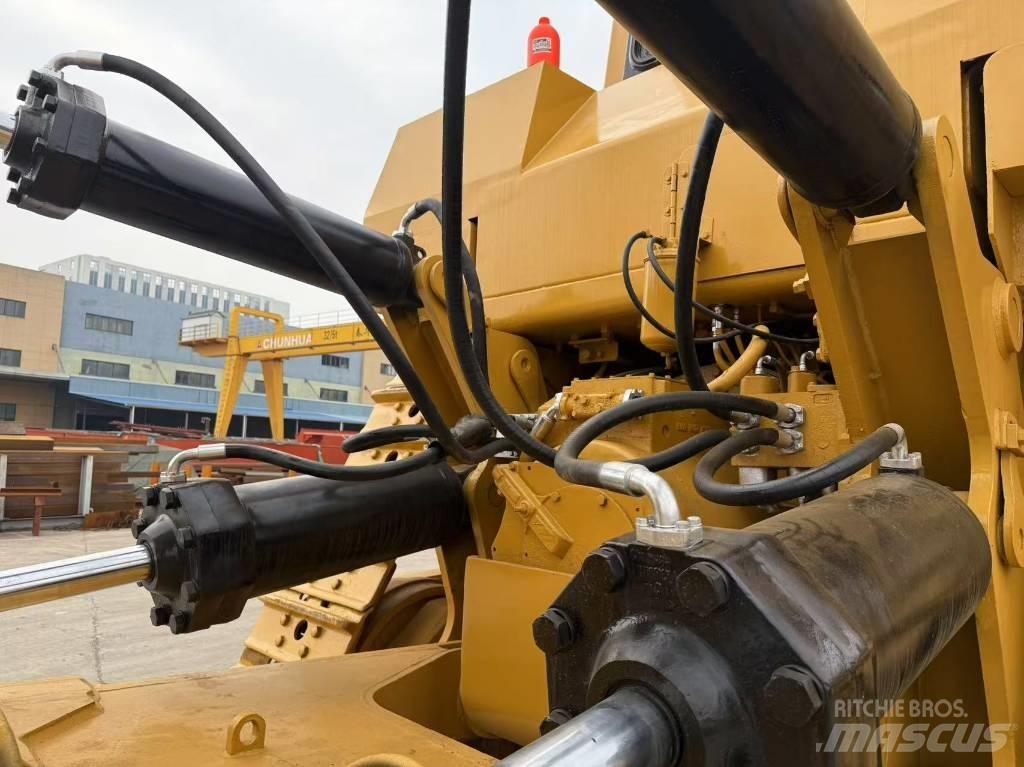 CAT D 10 R Kāpurķēžu buldozeri