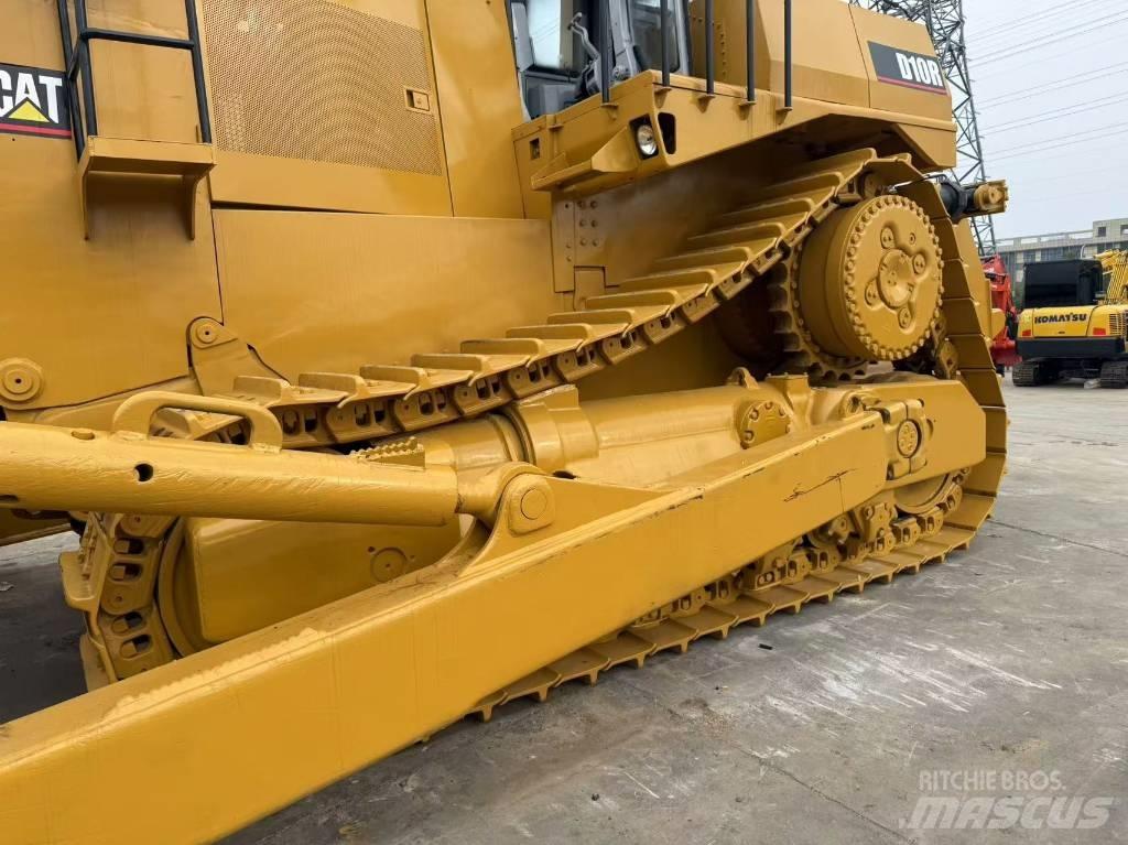 CAT D 10 R Kāpurķēžu buldozeri