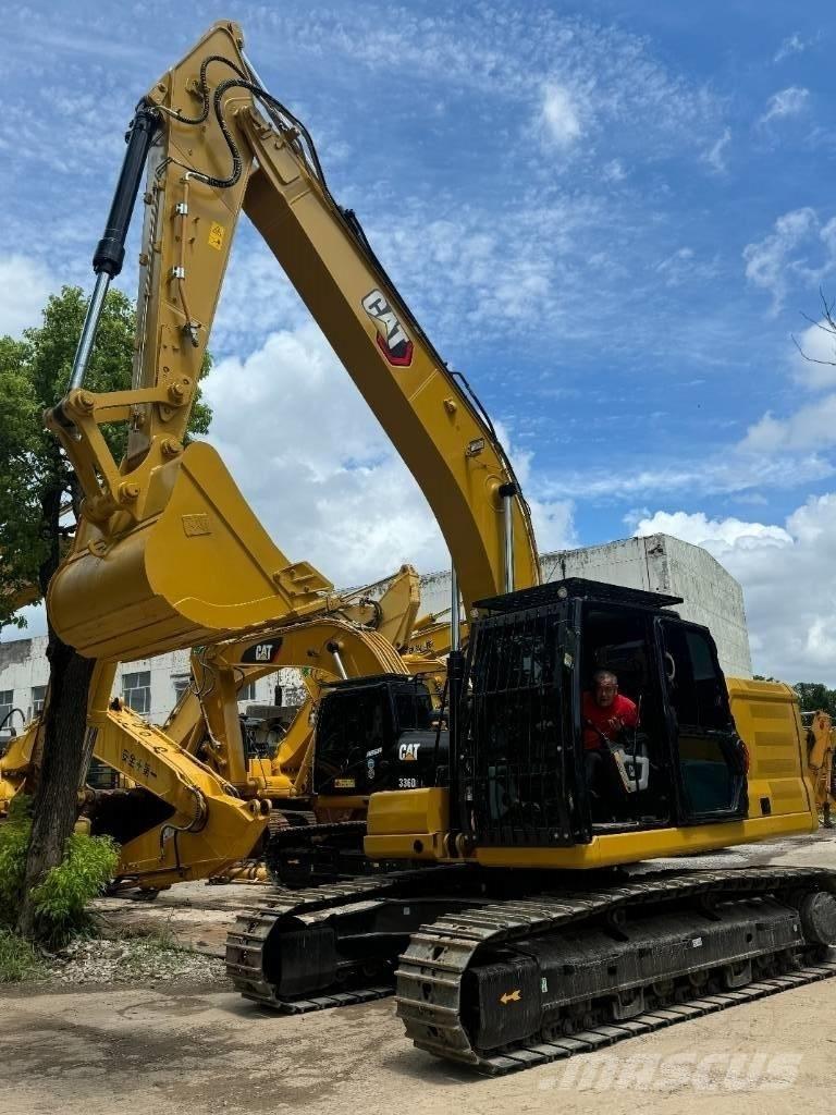 CAT 323 Vidēja lieluma ekskavatori 7 t - 12 t