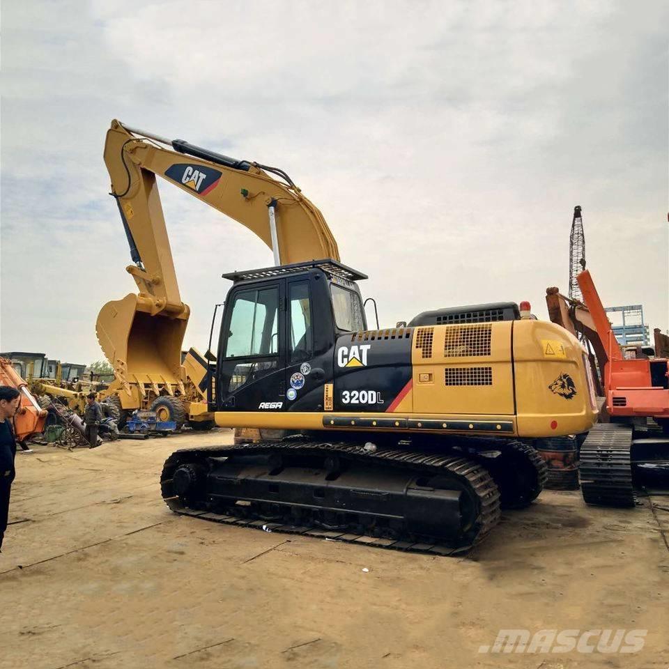 CAT 320D Kāpurķēžu ekskavatori