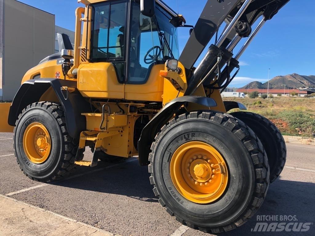 Volvo L90H Iekrāvēji uz riteņiem