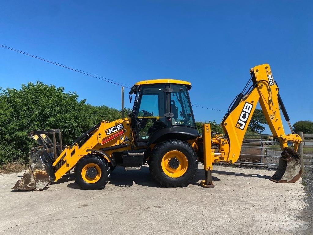 JCB 3 CX Ekskavatori-iekrāvēji