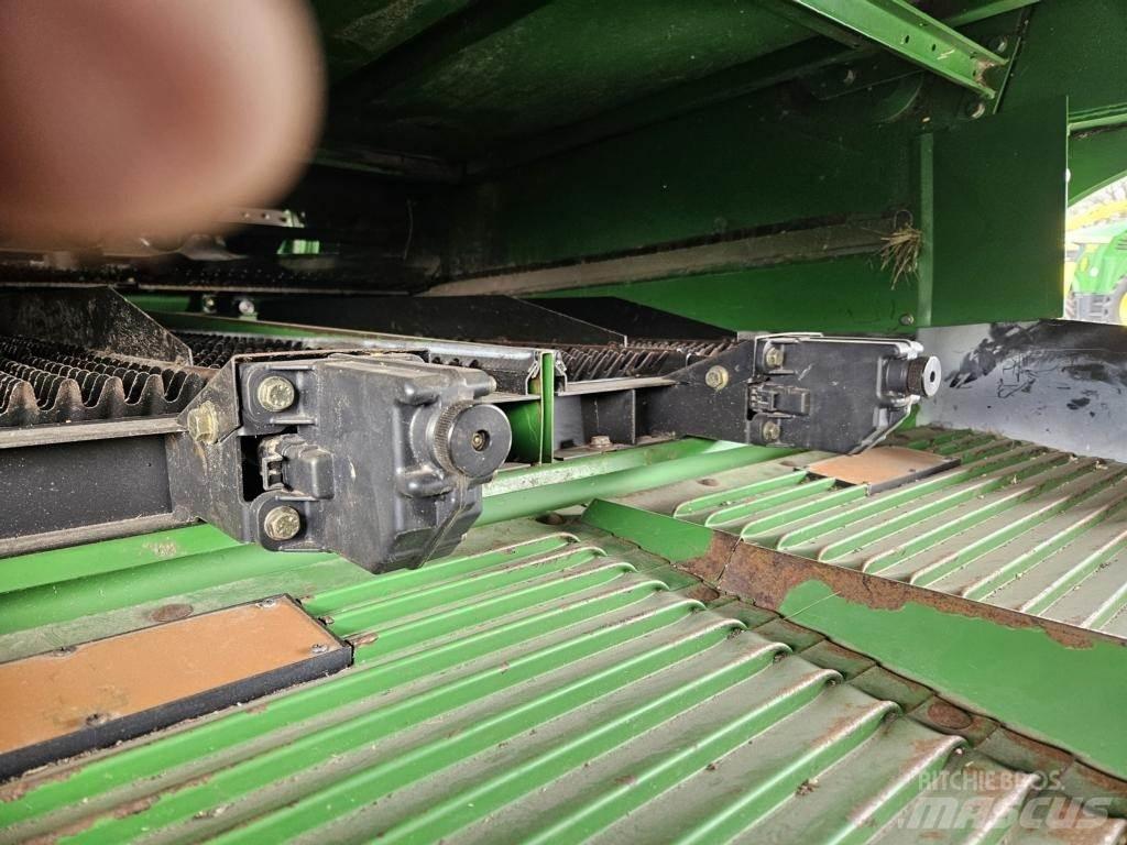John Deere T560I Ražas novākšanas kombaini
