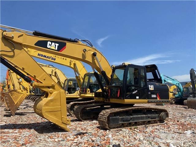 CAT 326D2 Kāpurķēžu ekskavatori