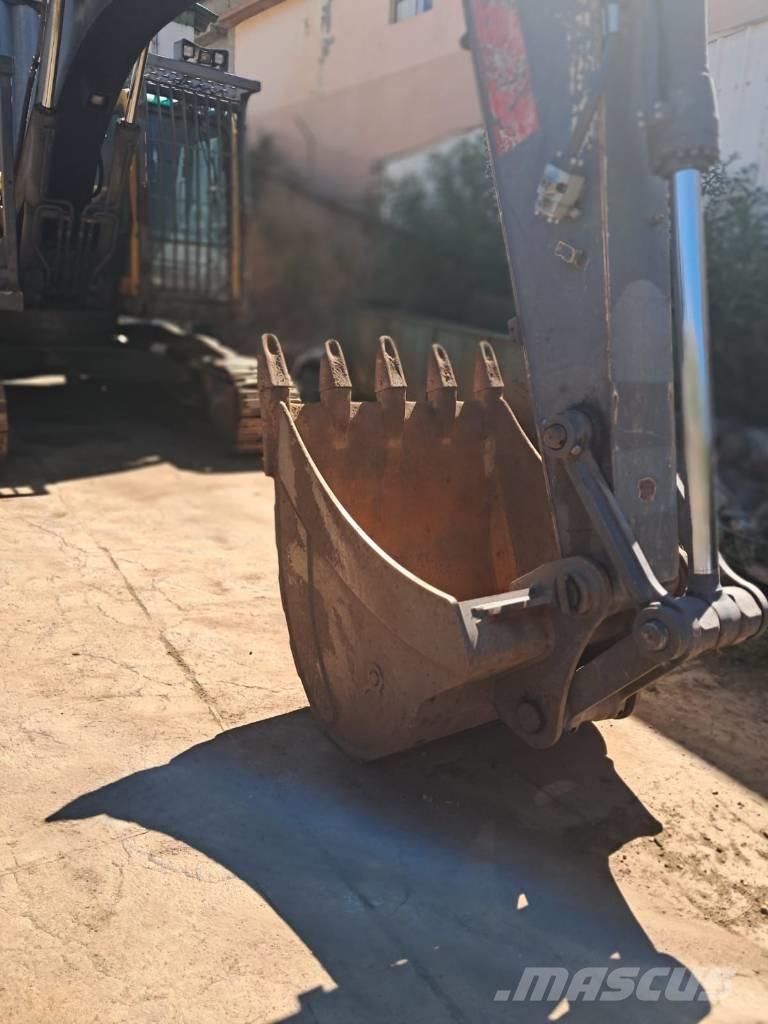 Volvo EC 210 B LC Kāpurķēžu ekskavatori