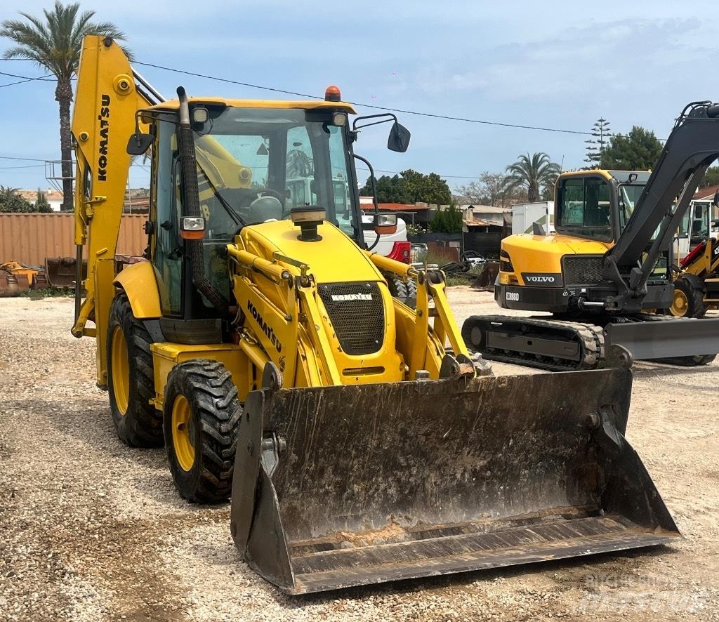Komatsu WB 97 R-5 Ekskavatori-iekrāvēji