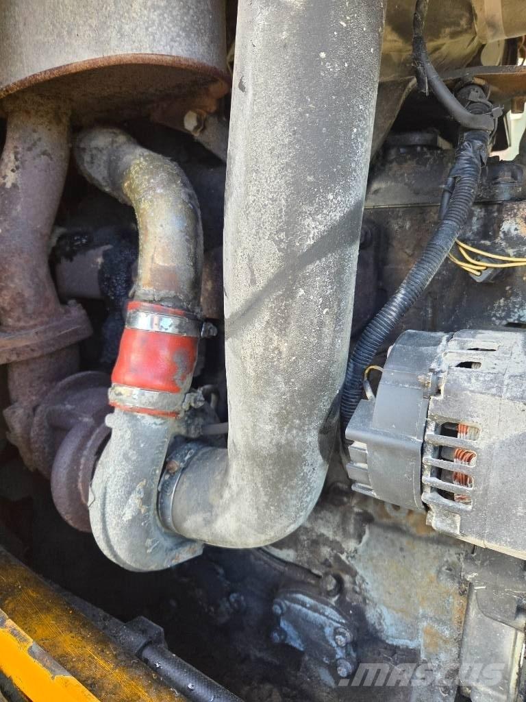 JCB 3 CX Ekskavatori-iekrāvēji