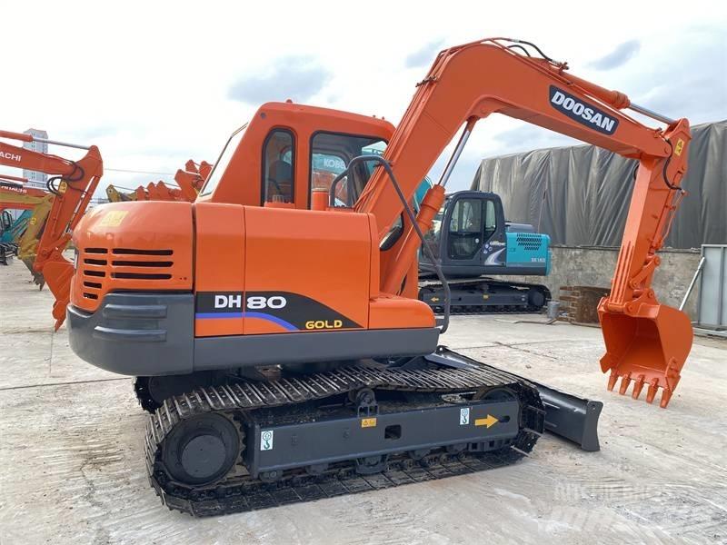 Doosan DH 80 Kāpurķēžu ekskavatori