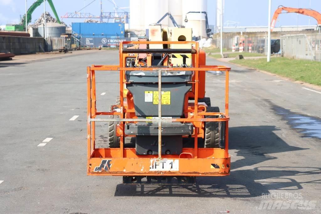 JLG M450AJ Strēles pacēlāji