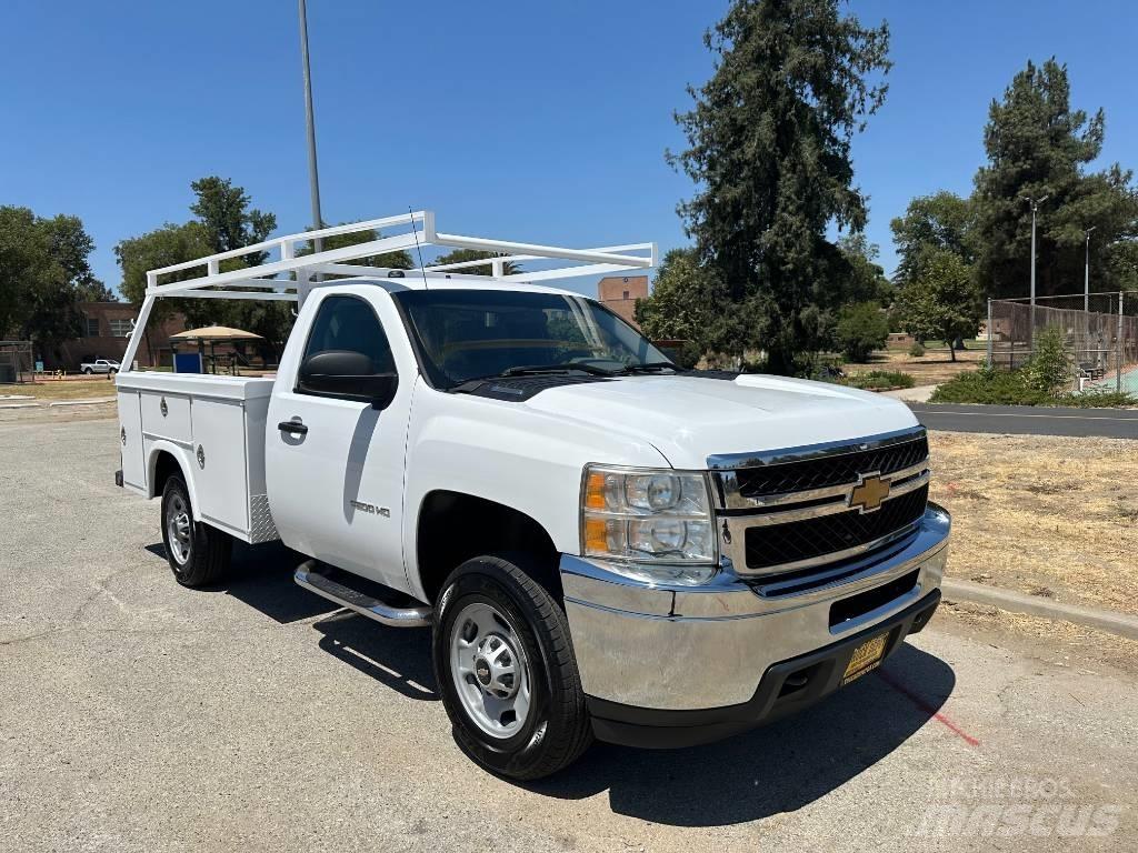 Chevrolet 2500 HD Vieglais kravas automobilis/izkraušana no sāniem