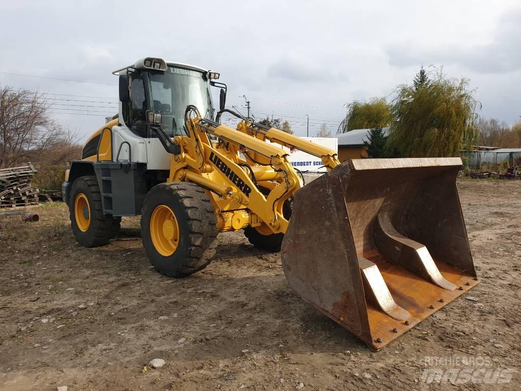 Liebherr L 524 Iekrāvēji uz riteņiem