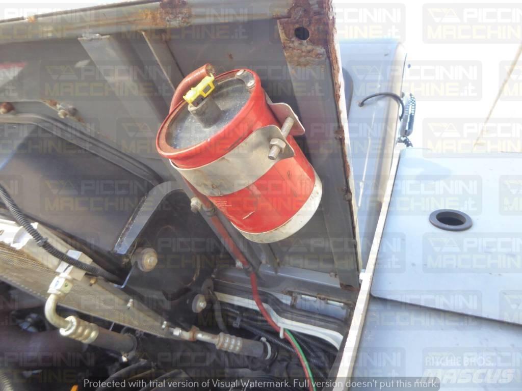 Takeuchi TL6R Kāpurķēžu iekrāvēji