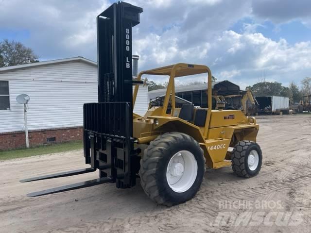 Manitou KD8000 Apvidus autokrāvējs