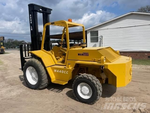 Manitou KD8000 Apvidus autokrāvējs