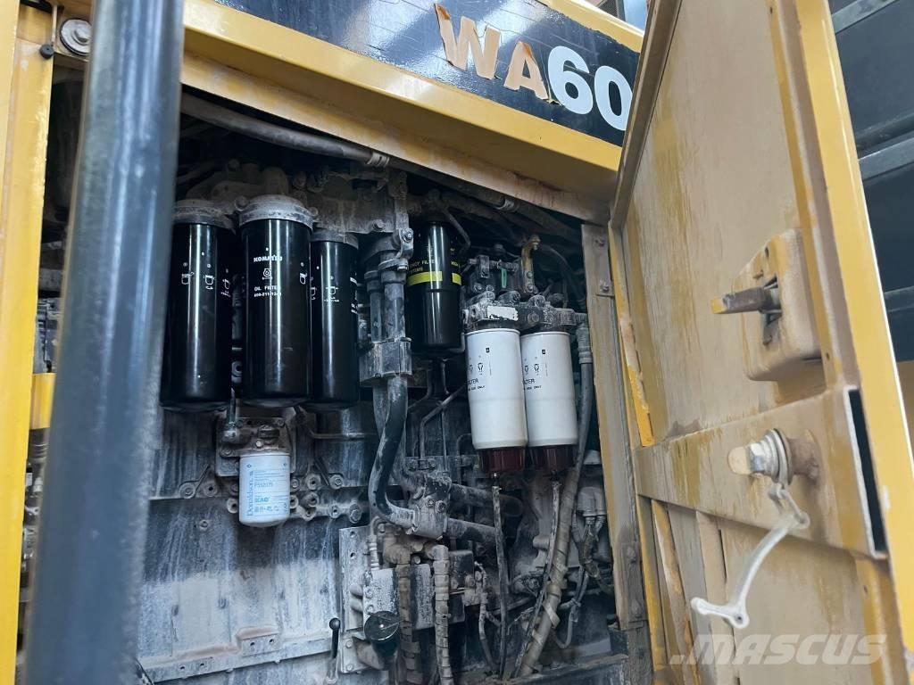Komatsu WA 600-6 Iekrāvēji uz riteņiem