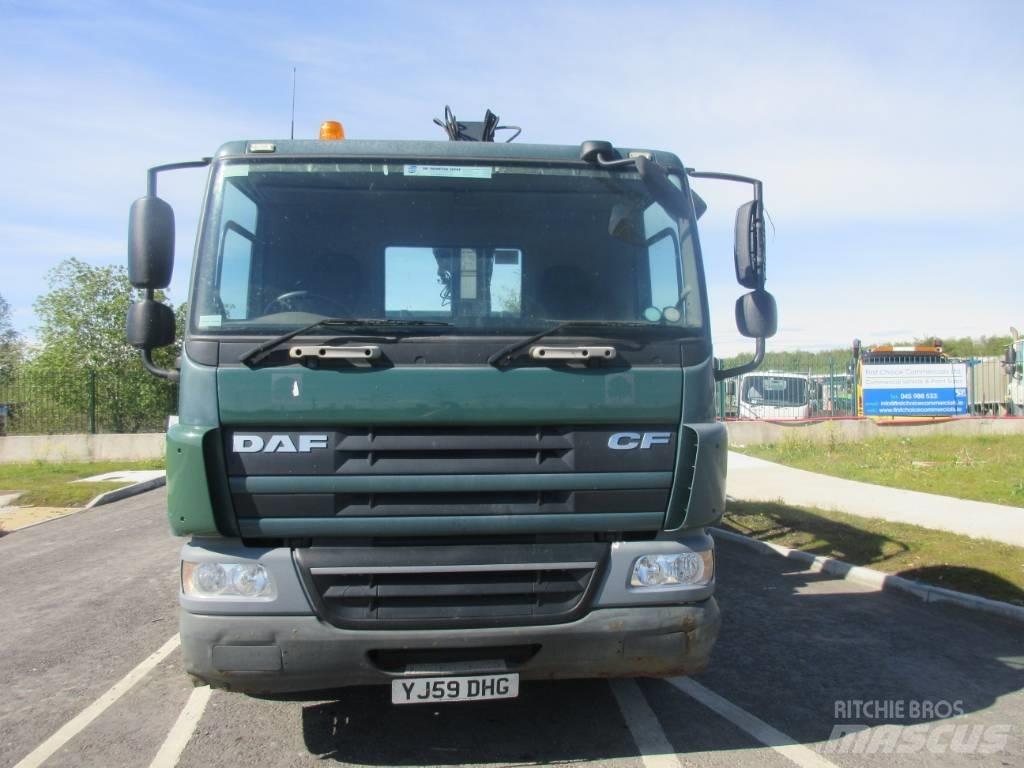 DAF 75.310 Smagās mašīnas ar celtni