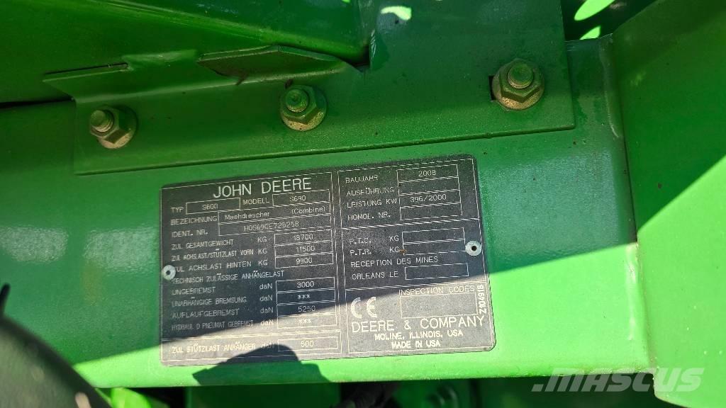 John Deere S 690 i Ražas novākšanas kombaini