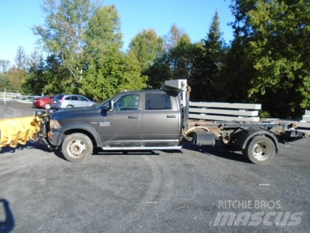 Dodge Ram 4500 HD Sniega naži un tīrītāji