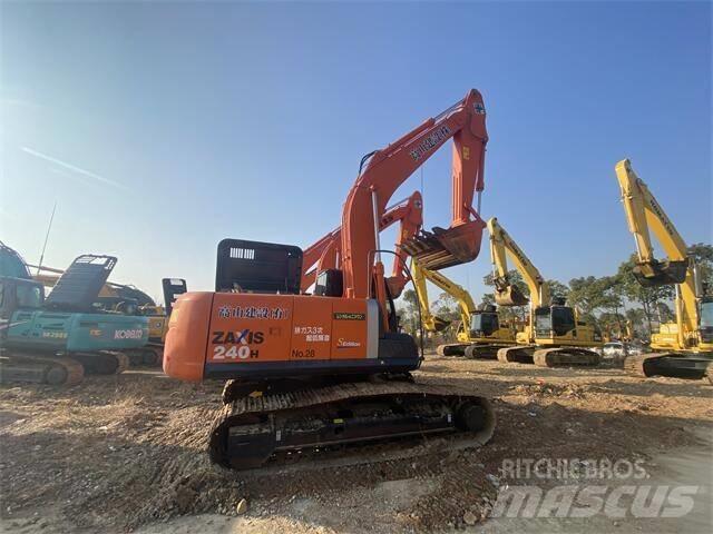 Hitachi ZX240H Kāpurķēžu ekskavatori