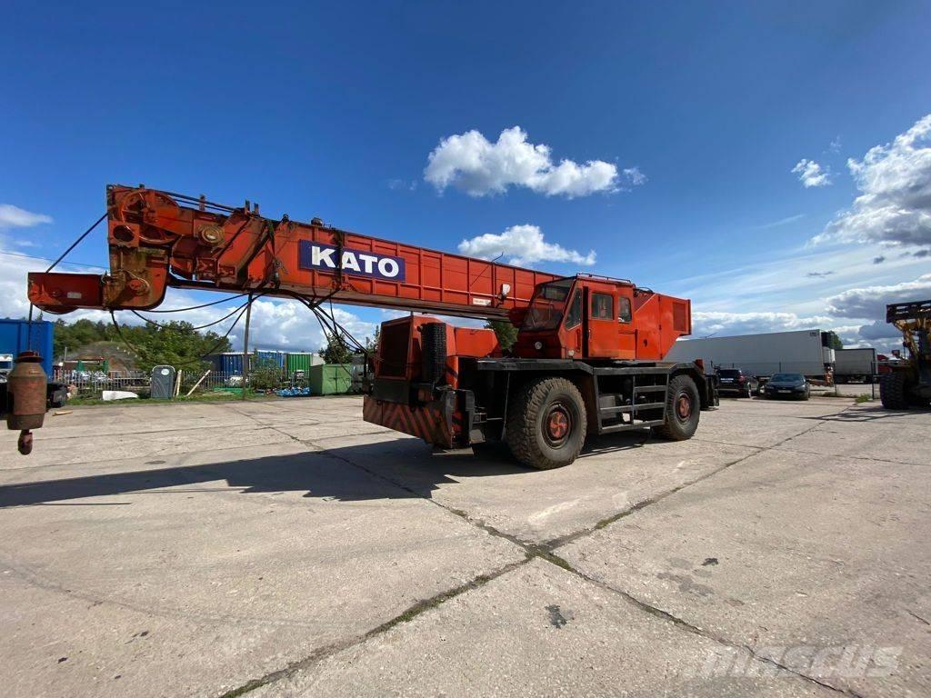 Kato KR 500 Celtņi nelīdzenām virsmām