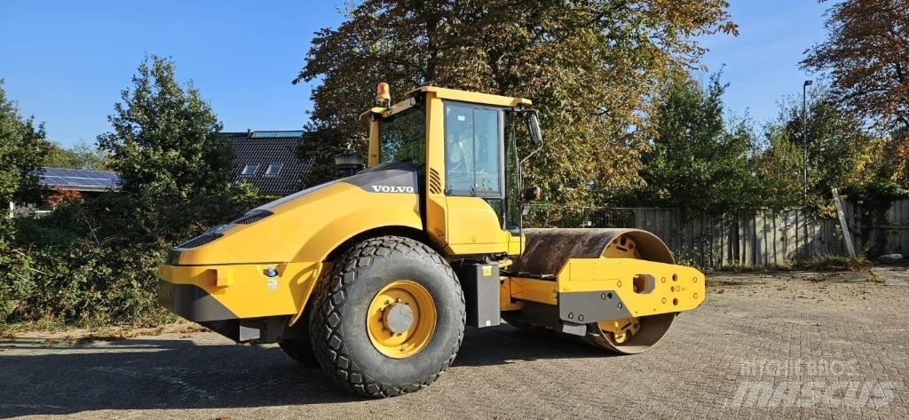 Volvo SD 135 B Vienvalča grunts veltņi