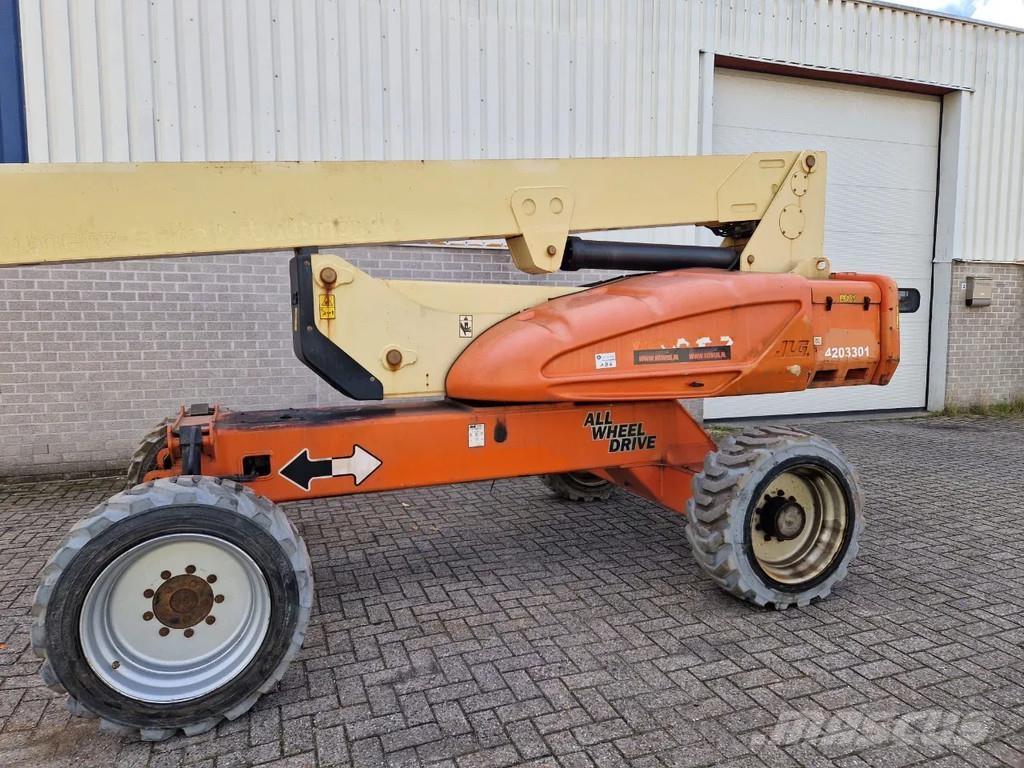 JLG E600 Strēles pacēlāji
