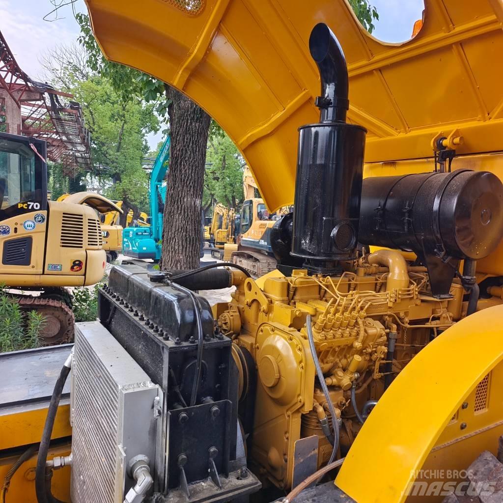 XCMG XS 223 J Vienvalča grunts veltņi