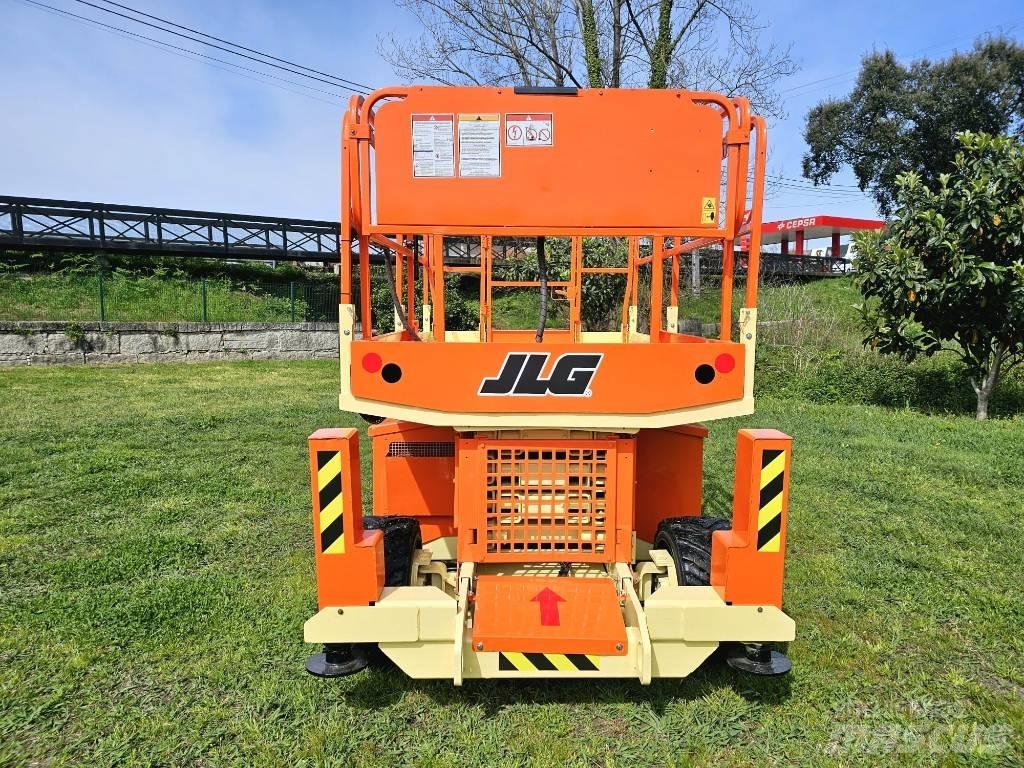 JLG 260 MRT Šķerveida pacēlāji