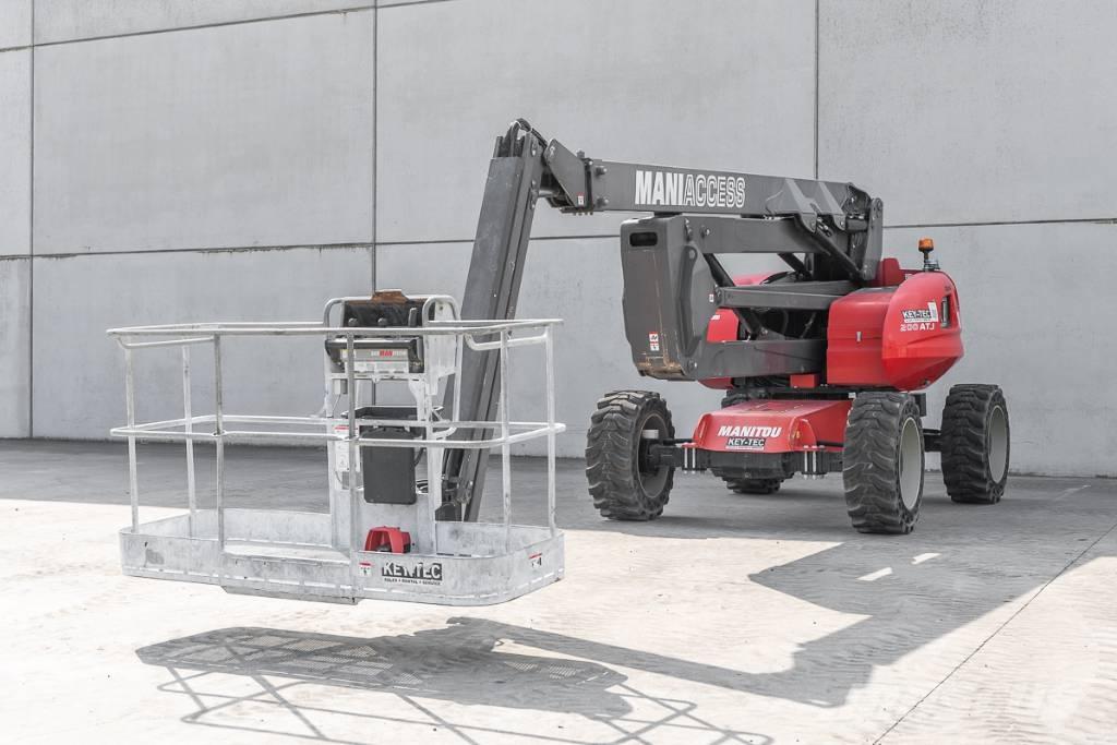 Manitou 200 ATJ Strēles pacēlāji