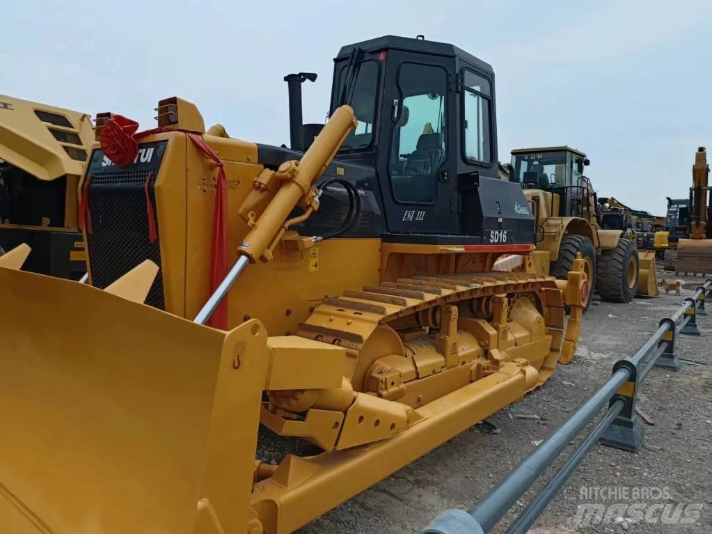 Shantui D16 Kāpurķēžu buldozeri