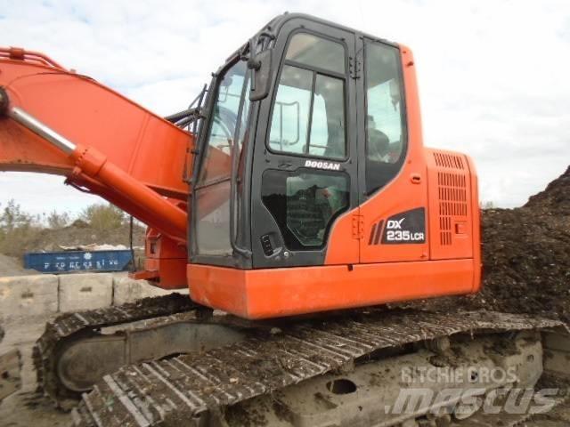 Doosan DX 235 LCR Kāpurķēžu ekskavatori