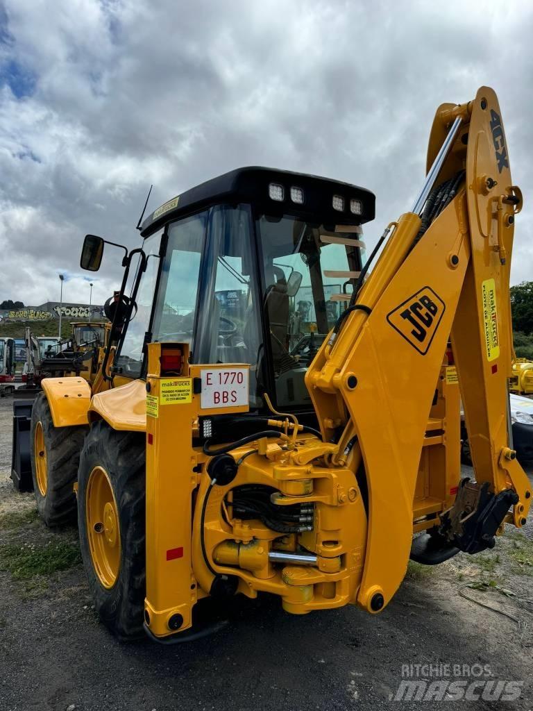 JCB 4 CX Ekskavatori-iekrāvēji